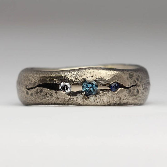 Vintage White & Blue Gold Ring