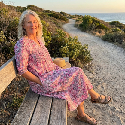 Harlow™ – Elegant Dress with V-Neck