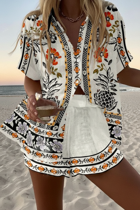 Irella – Short Summer Suit in Floral Pattern