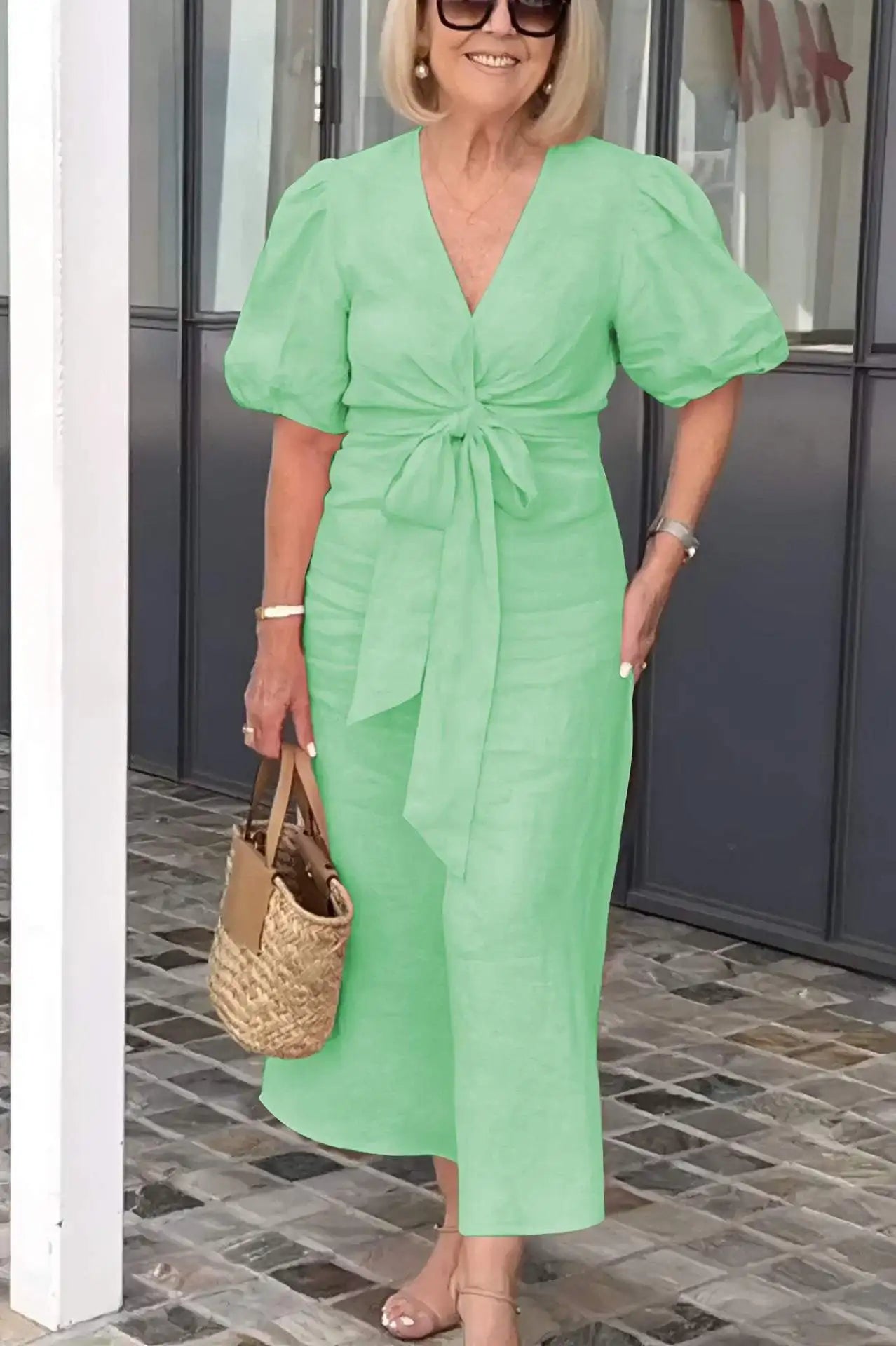 Lynora | Elegant V-Neck Midi Dress