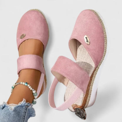 Cassaria™ – Sophisticated Sandals