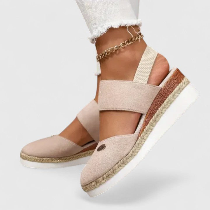 Cassaria™ – Sophisticated Sandals