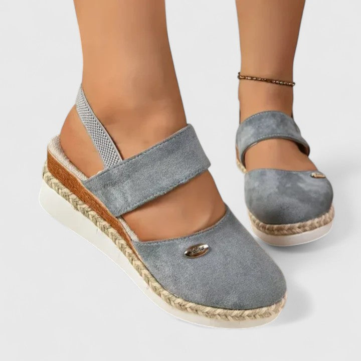 Cassaria™ – Sophisticated Sandals