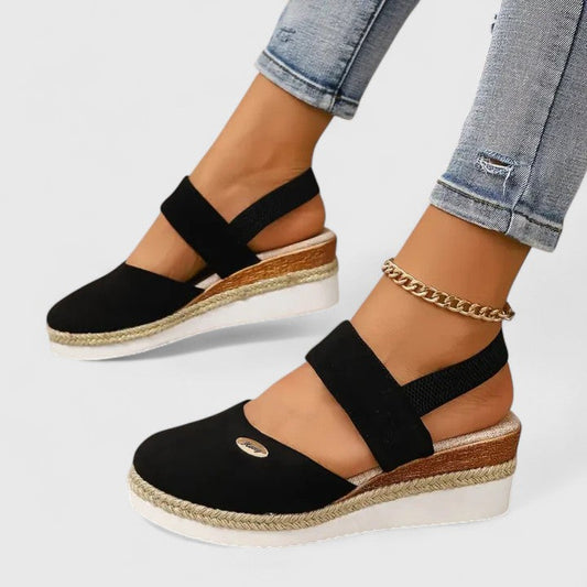 Cassaria™ – Sophisticated Sandals