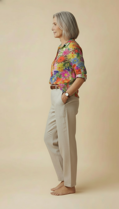 Joan™ - Vintage Floral Blouse With A Classic Silhouette
