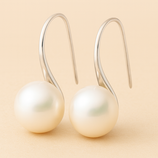 Elegant drop earrings with pearls